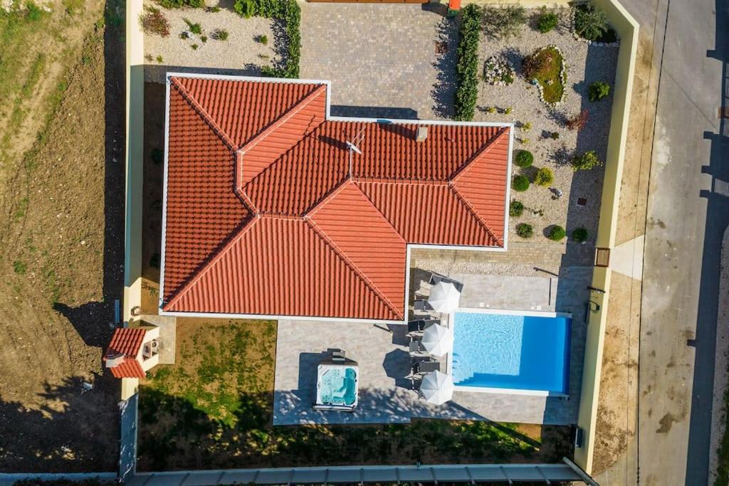 Villa Mattina, With Heated Pool And Jacuzzi Privlaka  Eksteriør bilde