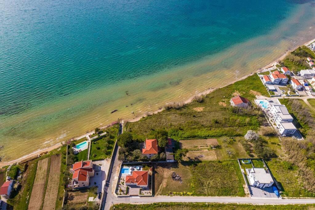 Villa Mattina, With Heated Pool And Jacuzzi Privlaka  Eksteriør bilde