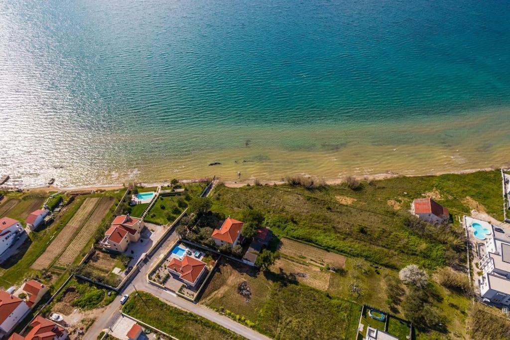 Villa Mattina, With Heated Pool And Jacuzzi Privlaka  Eksteriør bilde