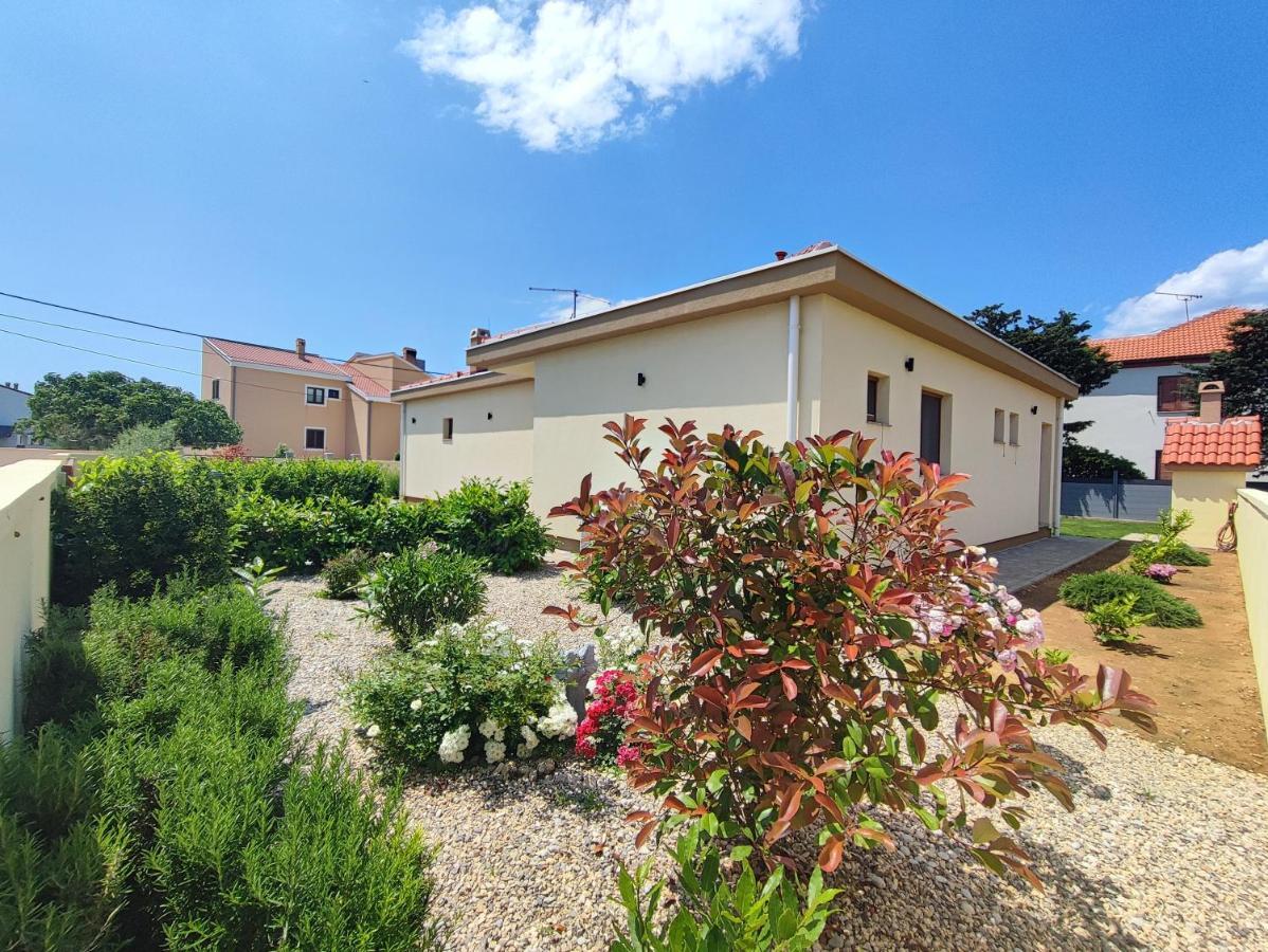 Villa Mattina, With Heated Pool And Jacuzzi Privlaka  Eksteriør bilde
